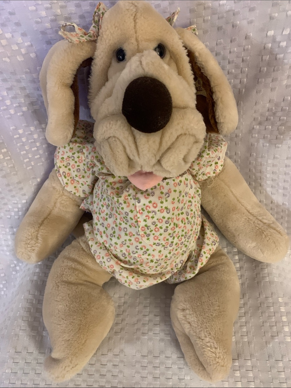 Wrinkles beige plush dog/puppet made by The Heritage Collection.